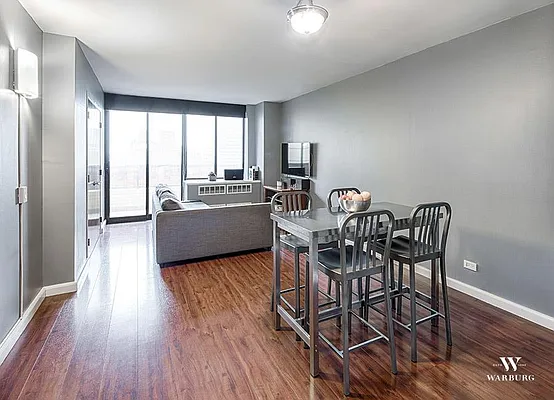 Sold by Warburg | media 16