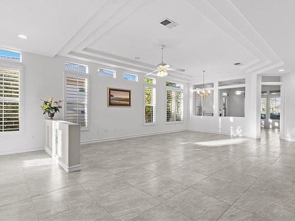 4th image of 43679 Old Troon Ct