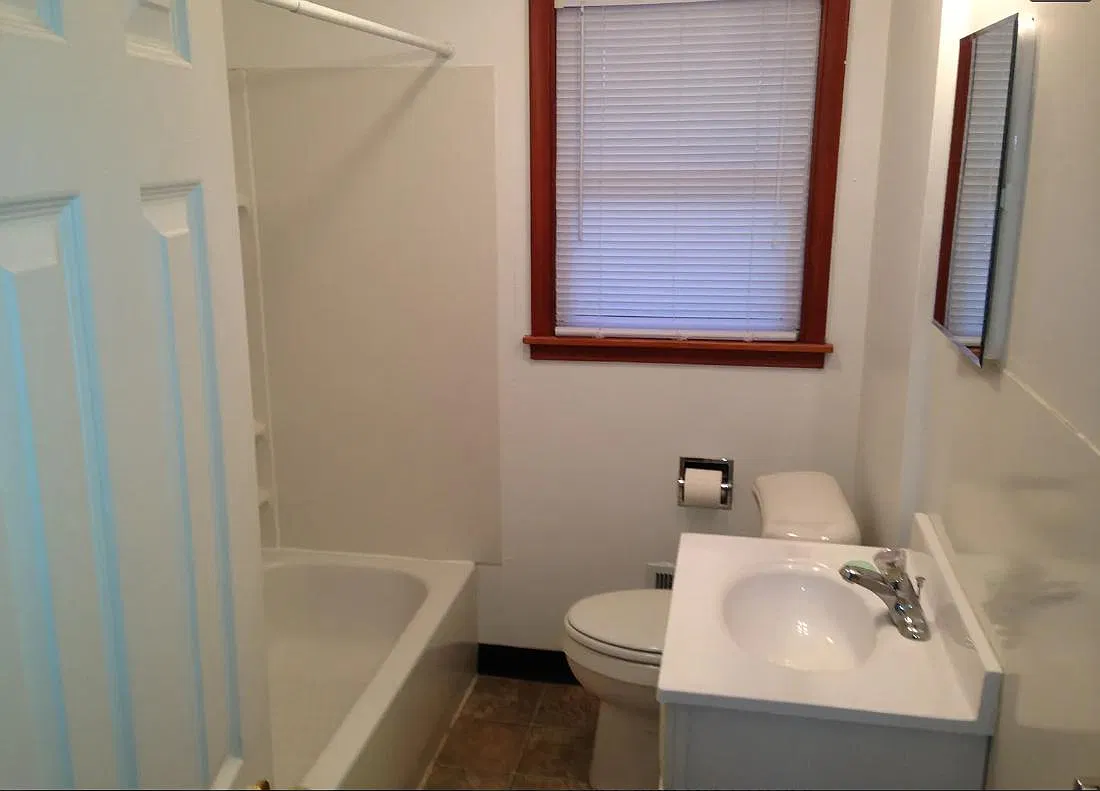 2 bed, 816 sqft, $1,450 — Photo 1