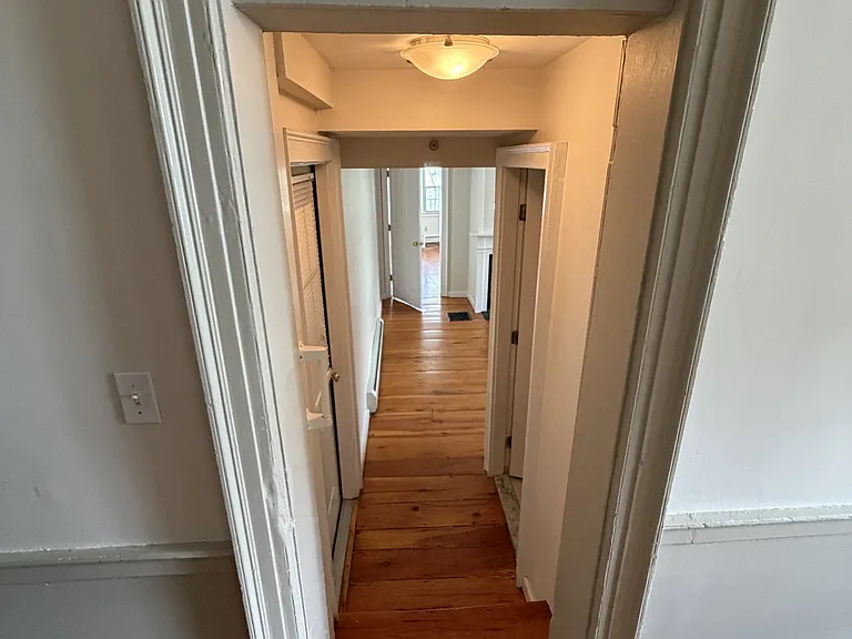 148 High St #3 — Photo 8