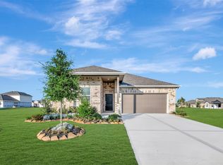 693 Daniels Lake Ln, Dayton, TX 77535