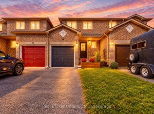 44 Monarchy St, Barrie, ON L4M7K1