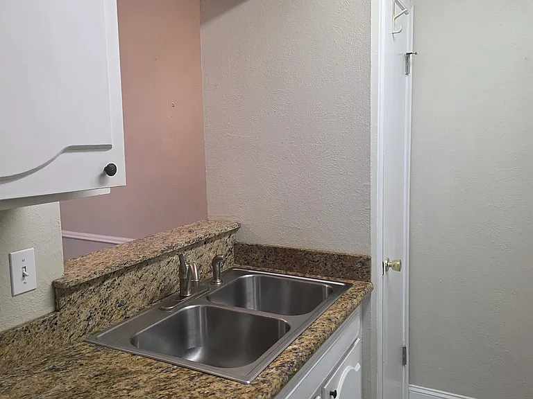 3110 Edenborn Ave #314 — Photo 12