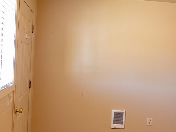4th image of 305 W Main St #10712567