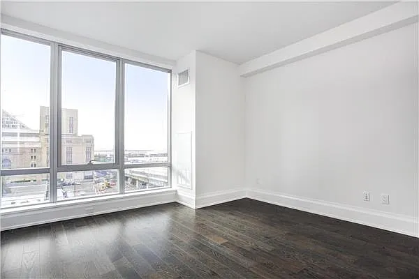 Rented by (Legacy) Elegran | media 33