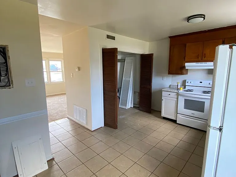 2305 Poplar St #A — Photo 5