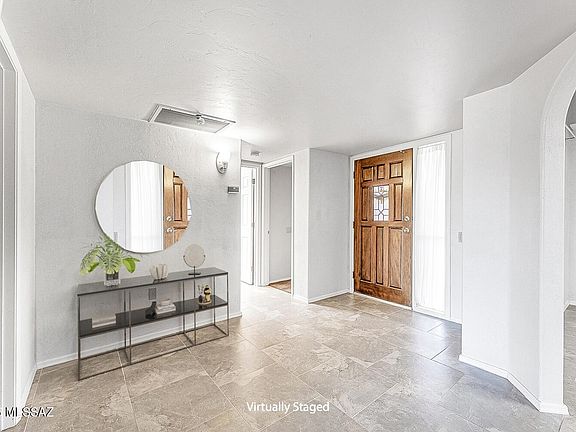 4th image of 1100 W Camino Del Pato