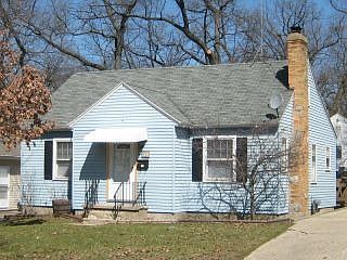 Another Alger Heights Charmer!