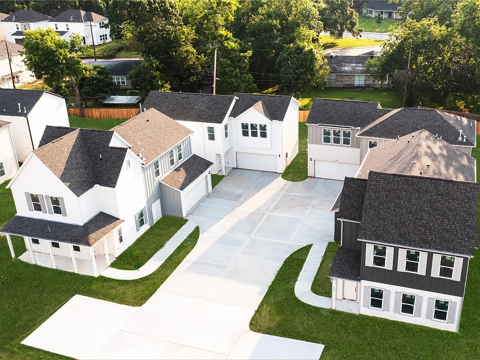Lakewood Manor