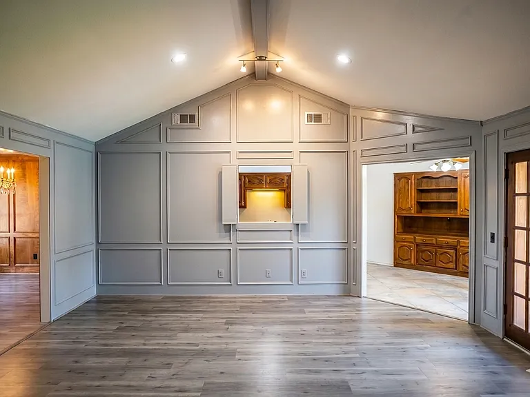 3706 Bishop Hill Dr — Photo 3