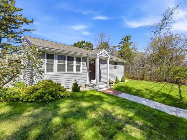 196 Plymouth Ave, Wareham, MA 02571