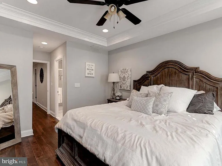 314 S Bouldin St — Photo 10