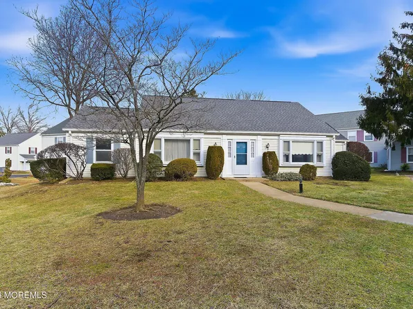 412C Oxford Lane #412C, Monroe, NJ 08831