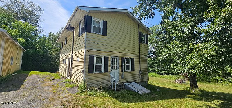 3rd image of 50 Lenox Road