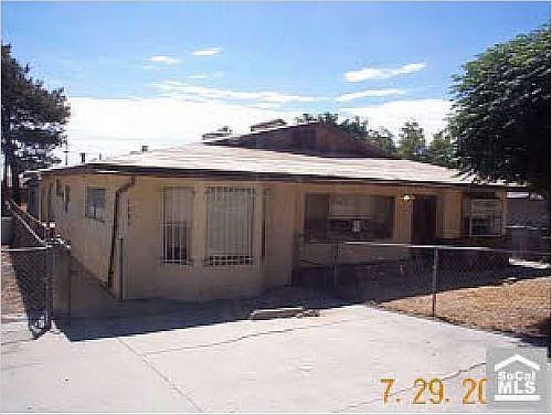 2nd image of 1282 N Almond Way
