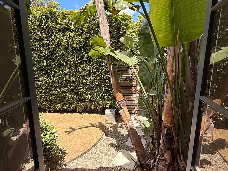 4246 Lexington Ave — Photo 24