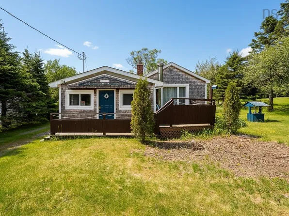 3783 Prospect Rd, Shad Bay, NS B3T 2B7