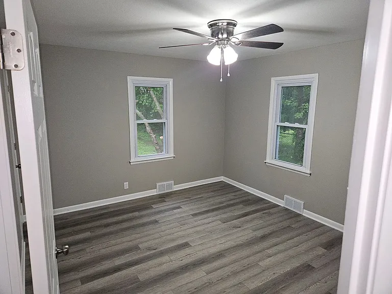 1259 E Berkeley St — Photo 3