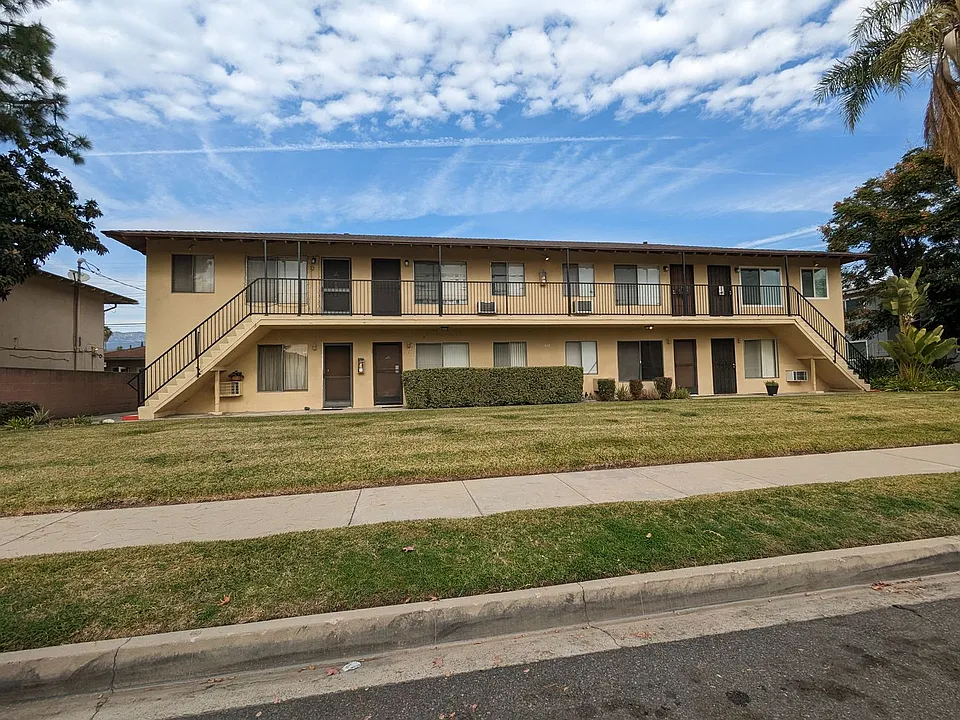 457 W. Front St