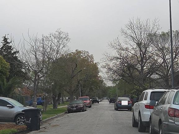 4th image of 1428 Scharpe St