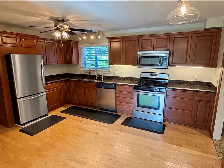 1125 Dolane Blvd — Photo 3