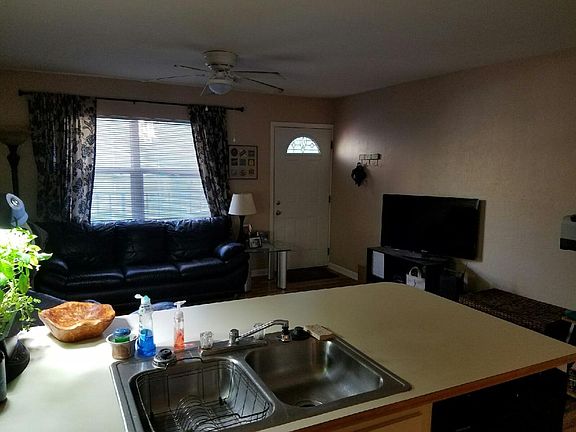 3rd image of 1411 NW 2nd Ave APT 203