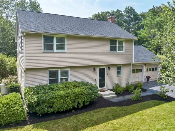25 Cottontail Path, South Berwick, ME 03908