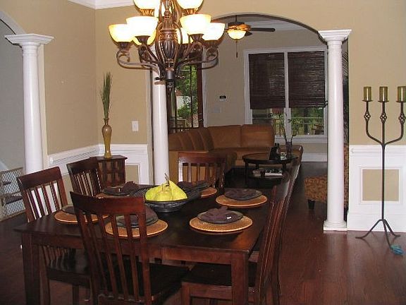 Georgeous dining room with trey ceiling and judges paneling