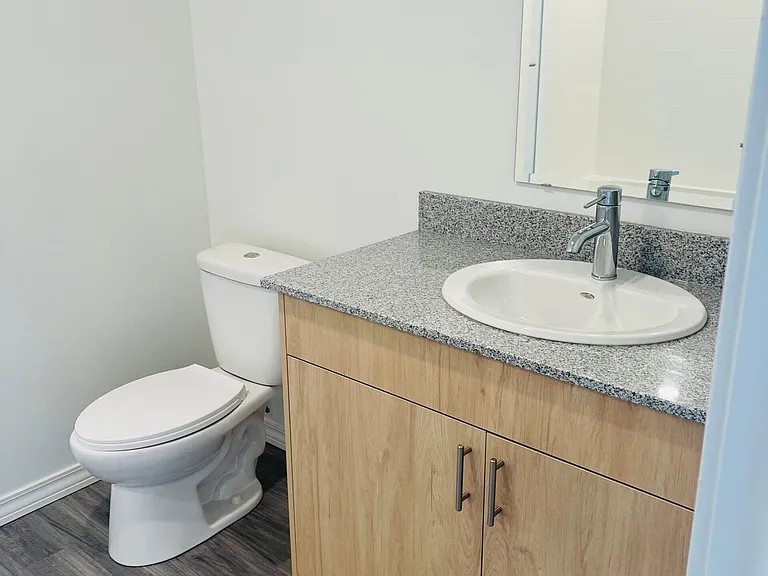 191 Elmira Rd S #104C — Photo 4