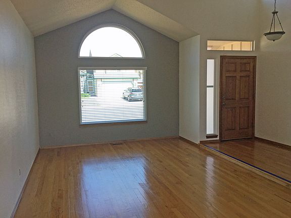 ENTRY INTO LIVING ROOM