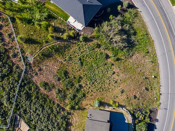 3rd image of 2841 Sackett Dr