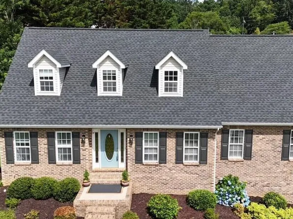 307 Hunters Crossing Ln, Kingsport, TN 37664