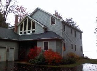 212 Arbutus Ave, Sanbornville, NH 03872