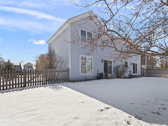 2nd image of 1660 Alemeda Ln