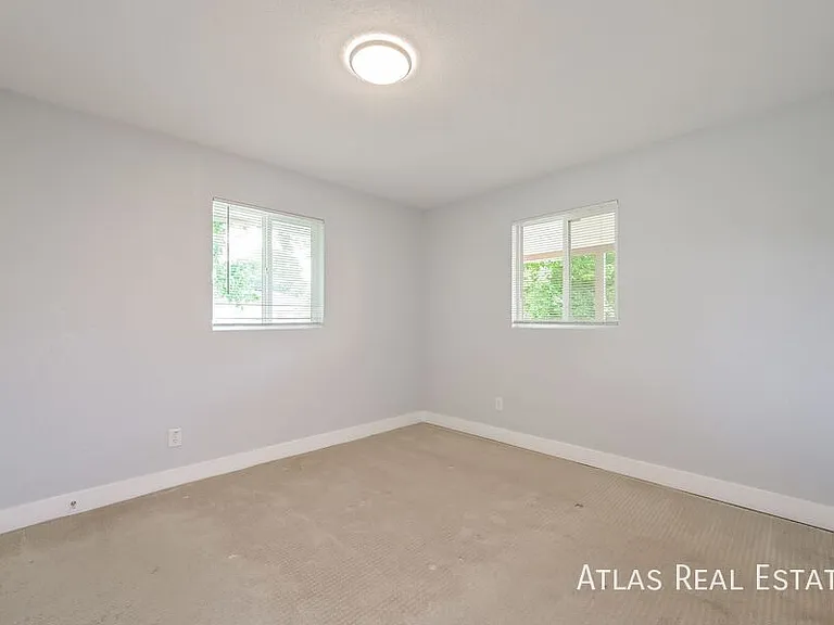 1280 Wheeling St — Photo 9