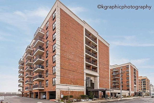 1st image of 220 W Broadway APT 405