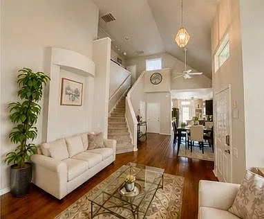 6778 Canterbury Dr — Photo 5