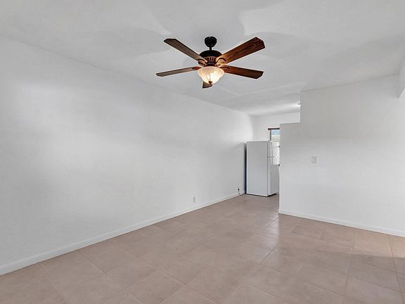 3rd image of 710 SE 4th Ave