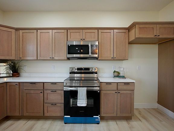 5th image of 2431 Mercy Ln