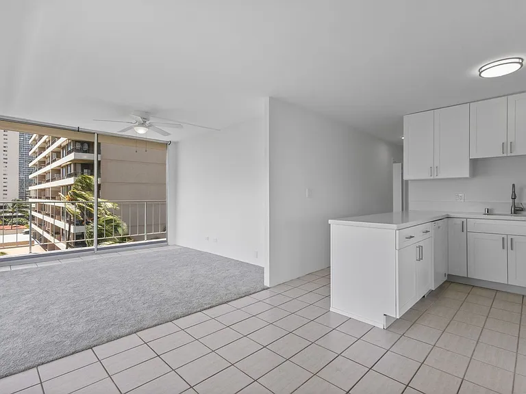 2115 Ala Wai Blvd #804 — Photo 11