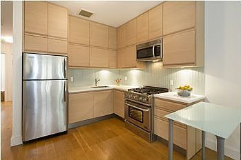 2nd image of 415 4th St #2