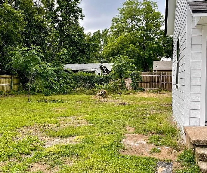 806 N Central Ave — Photo 17
