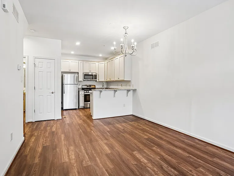 Bedminster 1 BR