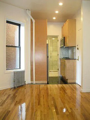 Rented by Tower Brokerage | media 25