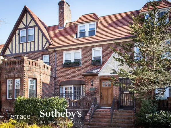 102-08 Ascan Avenue image 1 of 21