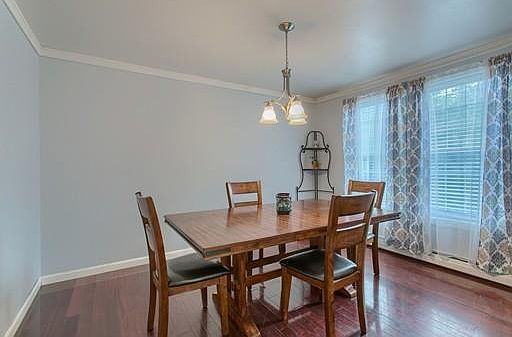5th image of 241 Lakeshore Dr