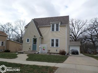 614 S Harlan St, Algona, IA 50511