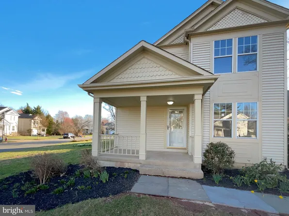 13529 Brightfield Ln, Herndon, VA 20171