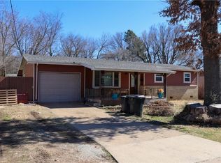 807 N 9th St, Rogers, AR 72756