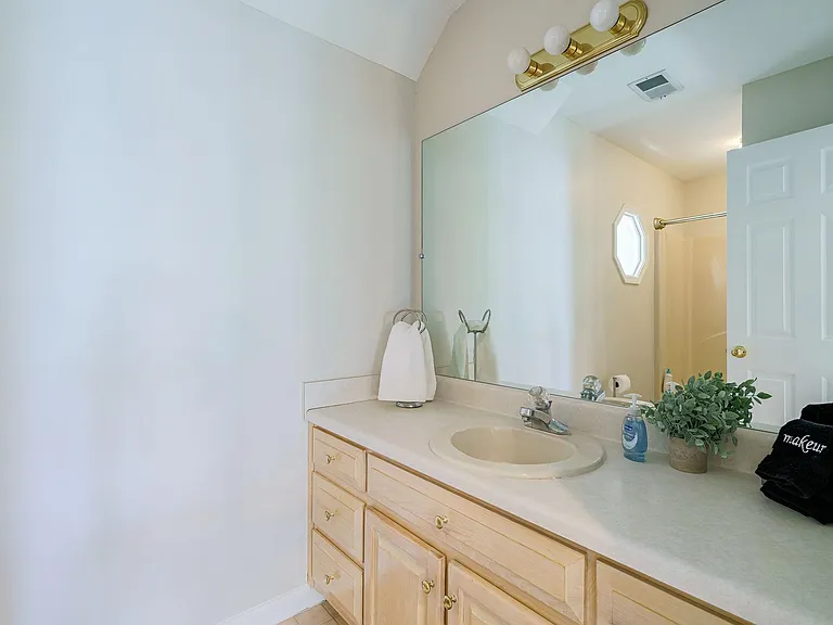 431 E River Bend Dr — Photo 38